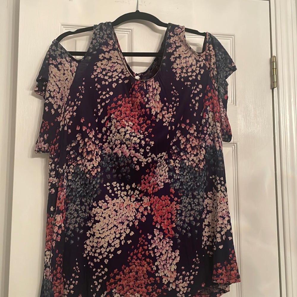 Lucky brand2x peekaboo, short sleeve top multicolors